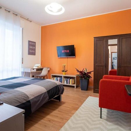 Casa Martina- Airport Free Shuttle-H24 Apartment แบร์กาโม ภายนอก รูปภาพ